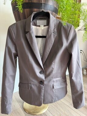H&M Women's Brown Two-Button Tailored Blazer
